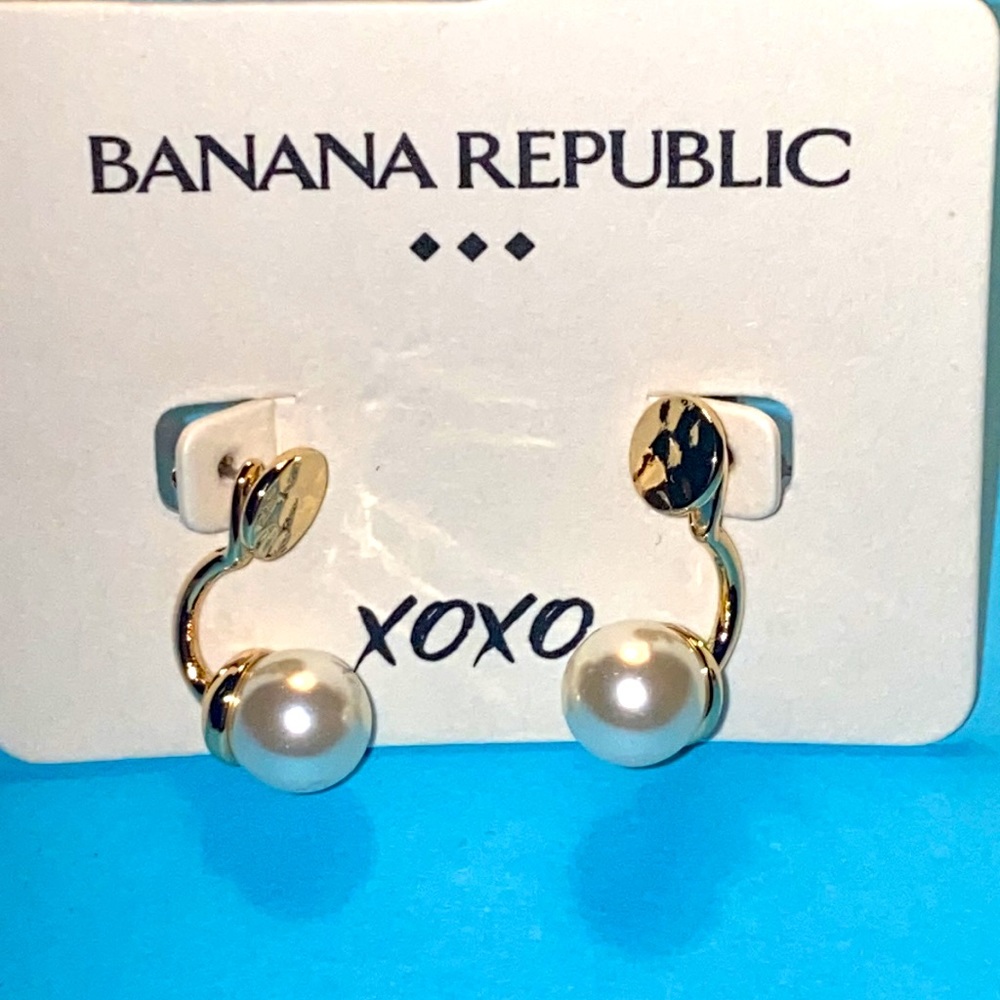 Banana Republic Faux Pearl Earrings